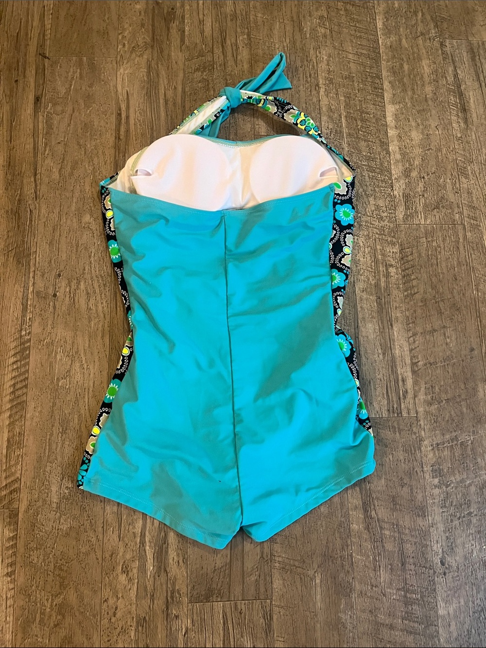 Bathing suit - Picture 3 of 4